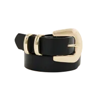 In Austin, boundary isolation keeps the belt visually separated from surrounding elements, allowing its full shape to register without interference